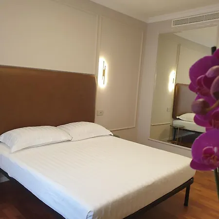 Appian Private 4*